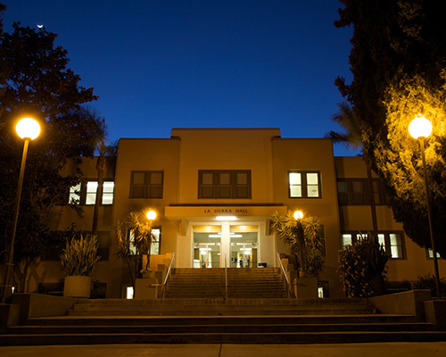 La Sierra Hall at night
