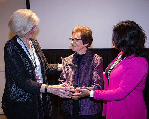 Maxine Bloom received the NAD Health Ministries lifetime achievement award.