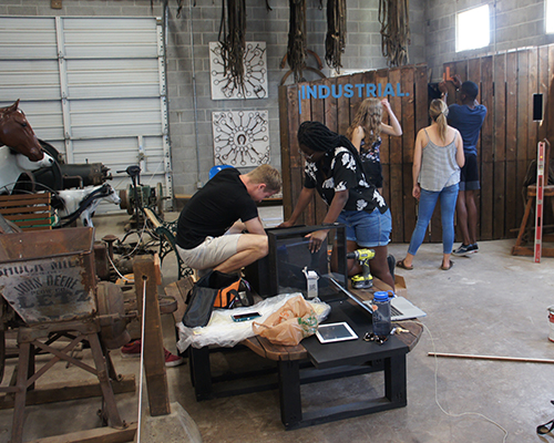 students work in Walla Walla museum