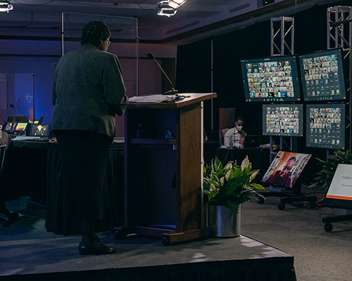 Carolyn Forrest, associate secretary of the North American Division, and director of NAD Human Relations, Interdivision/International Service Employee Resources, and Archives and Statistics introduces the discussion on “Biblical Justice and Biblical Ethics in a Time of Social Unrest.” 