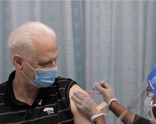 Randy Robinson gets first COVID-19 vaccination