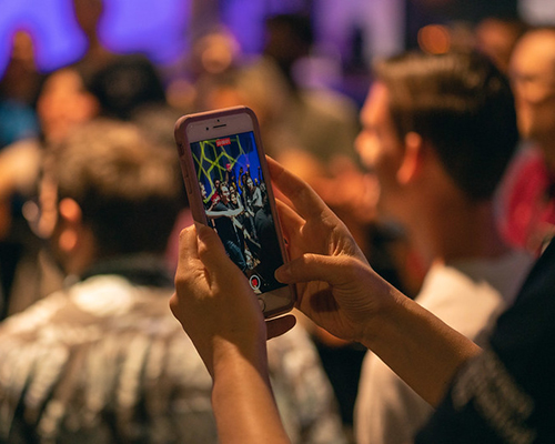 Rock, paper scissors game at Sonscreen Film Festival 2022