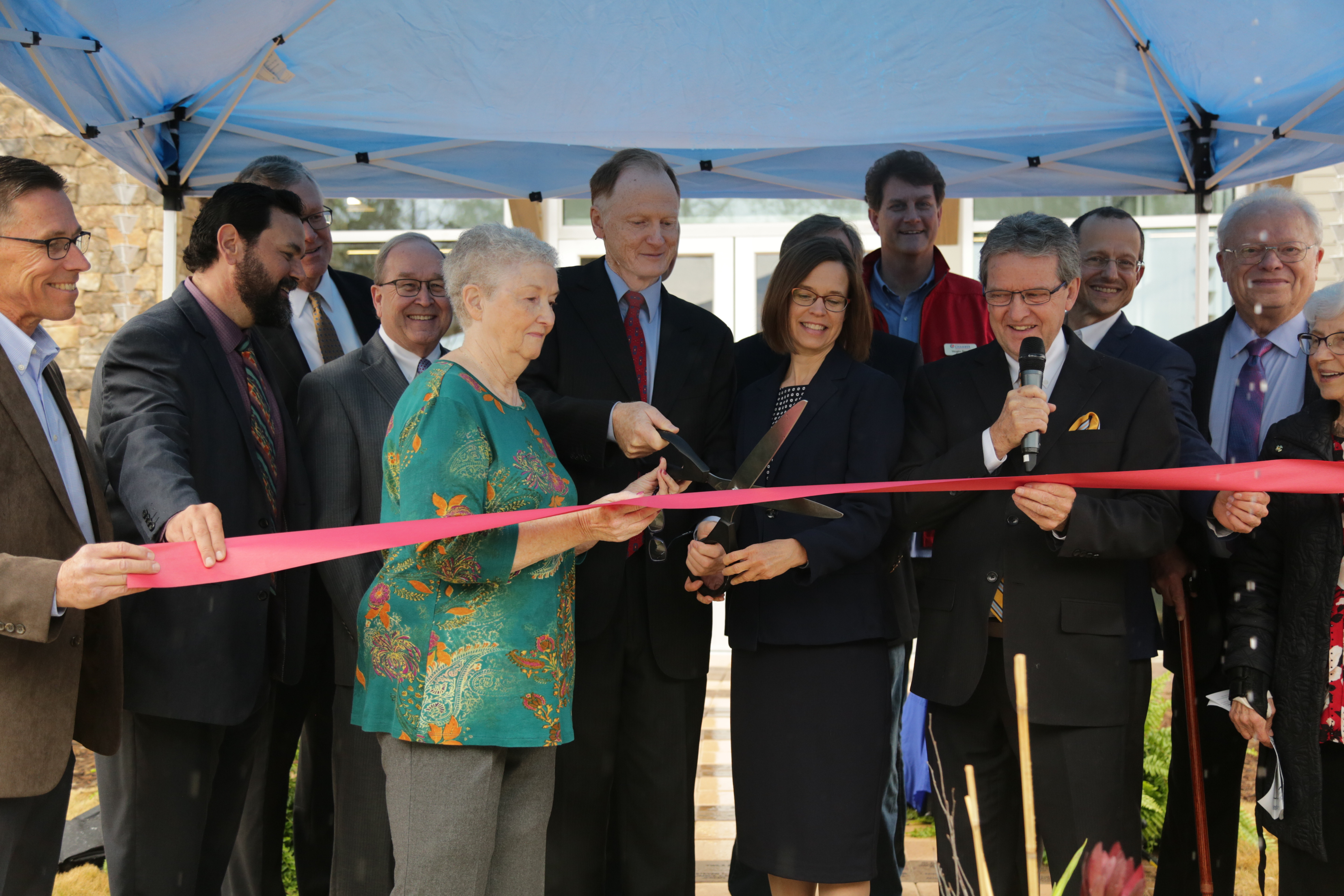 Ed Wright, Jesse Johnson, Ken Denslow, Dr. David Smith, Katie Lamb, John Bradshaw, Melissa, Vaughn Berger, Gordon Pifher, Rusty McKee, Ellsworth McKee, Sharon McKee.JPG