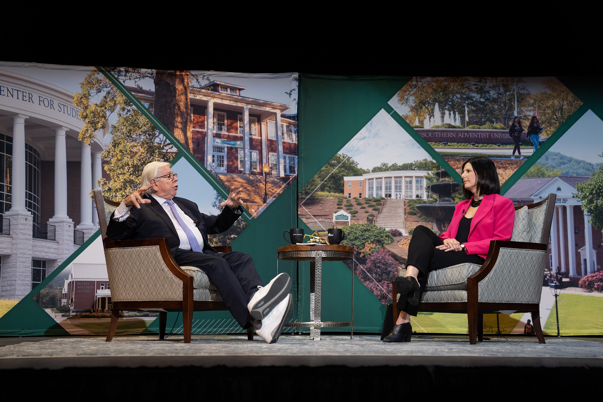 Carl Bernstein with Southern representative Alison Lebovitz