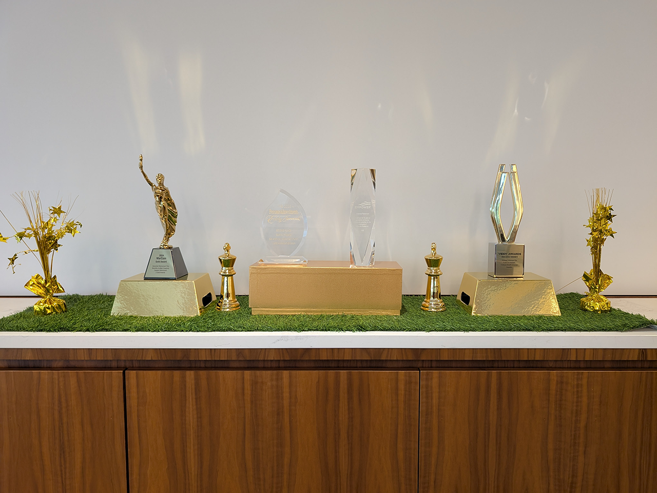 Table of multiple awards